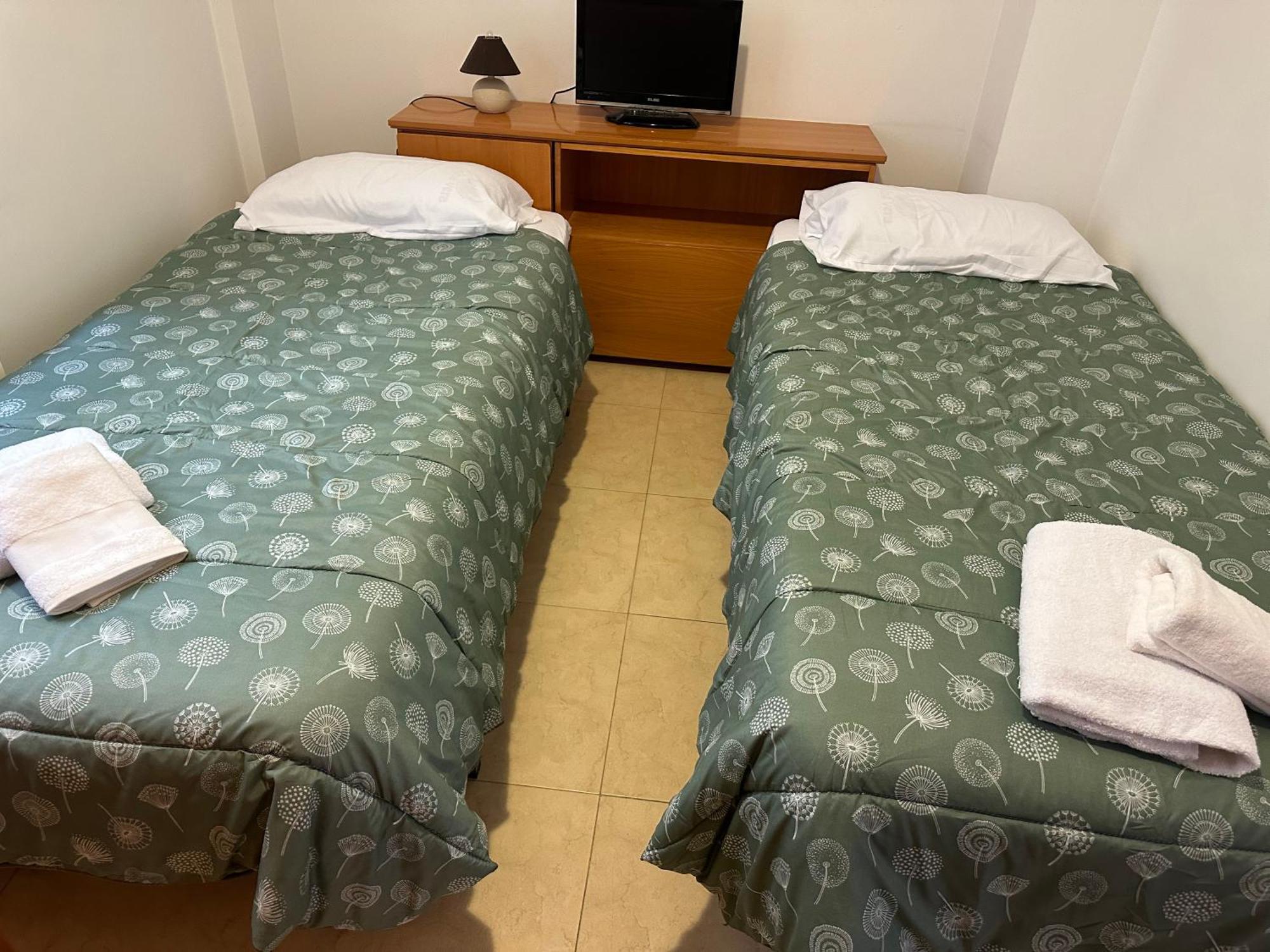 Apartamentos L'Aínsa Exteriör bild